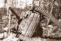 Взорванный немецкий танк